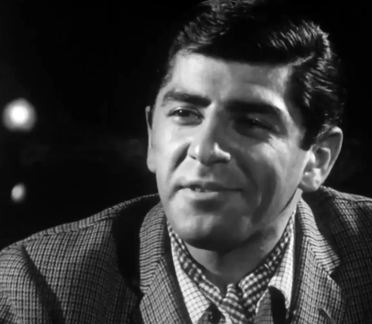 عکس دیده‌نشده از جوانی فرامرز قریبیان در نخستین فیلمش