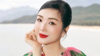 چهره شاداب و استایل خاص جیانگ می؛ ظرافتی چشم‌نواز در سن نزدیک به ۶۰ سالگی